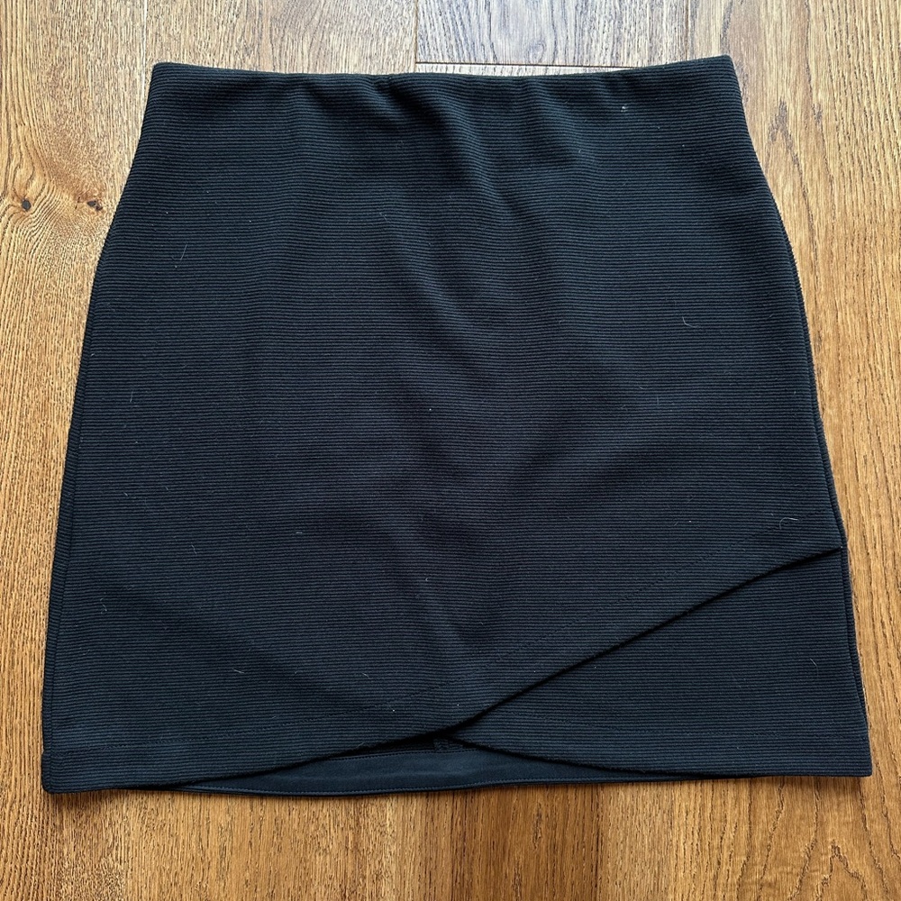 LOFT Black Faux Wrap Knit Skirt, Medium